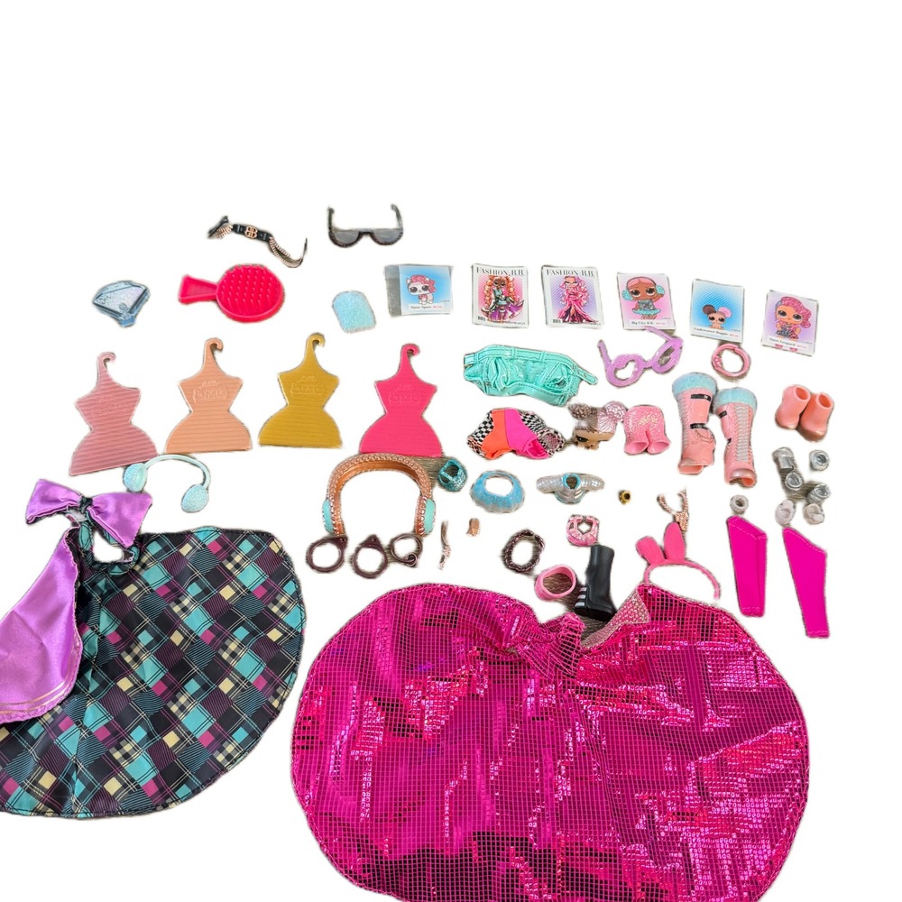 LOL Surprise OMG Doll Accessories Lot Outfits Shoes Hangers Magazines Pink Plaid